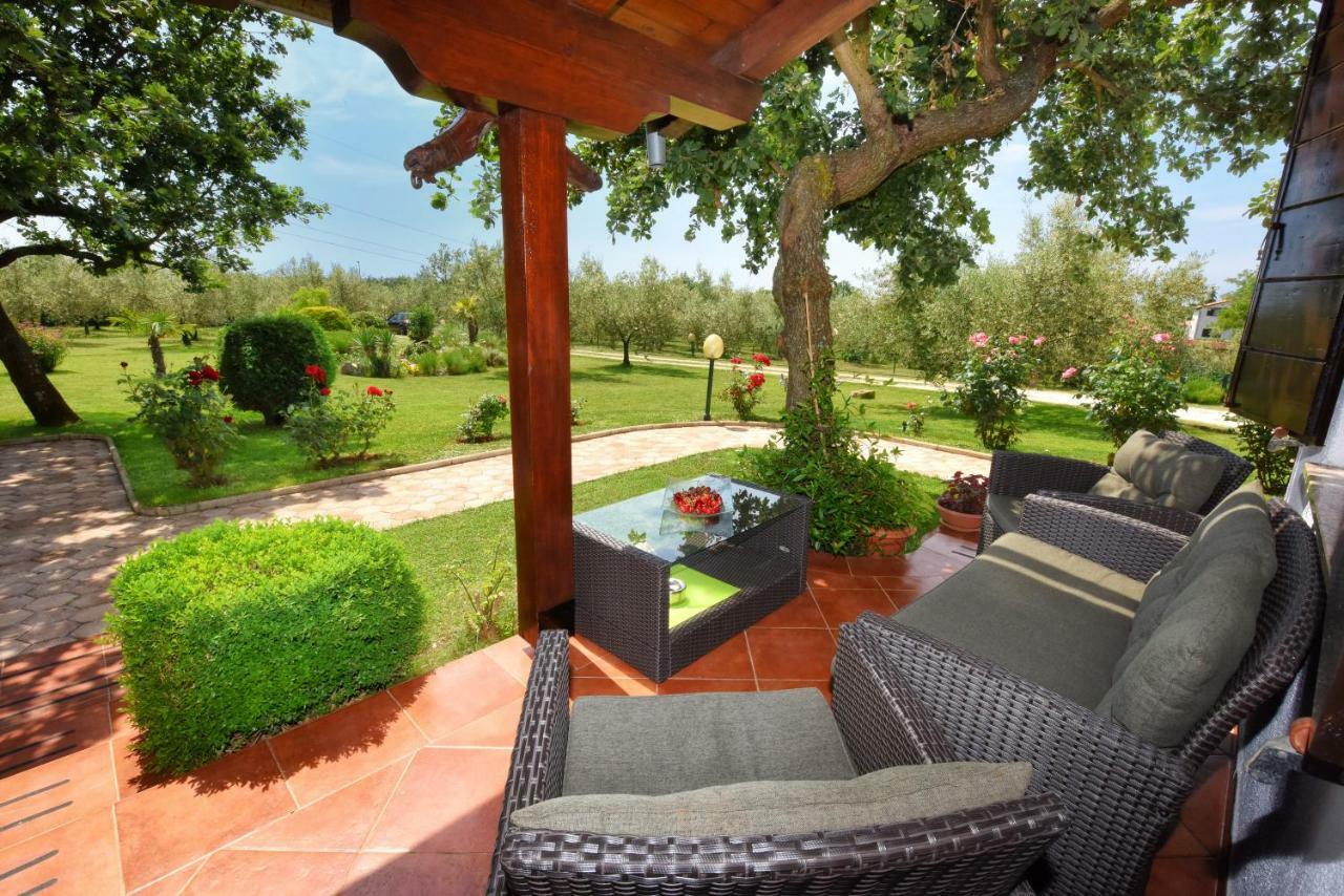 Holiday Home Sergo Poreč Eksteriør billede
