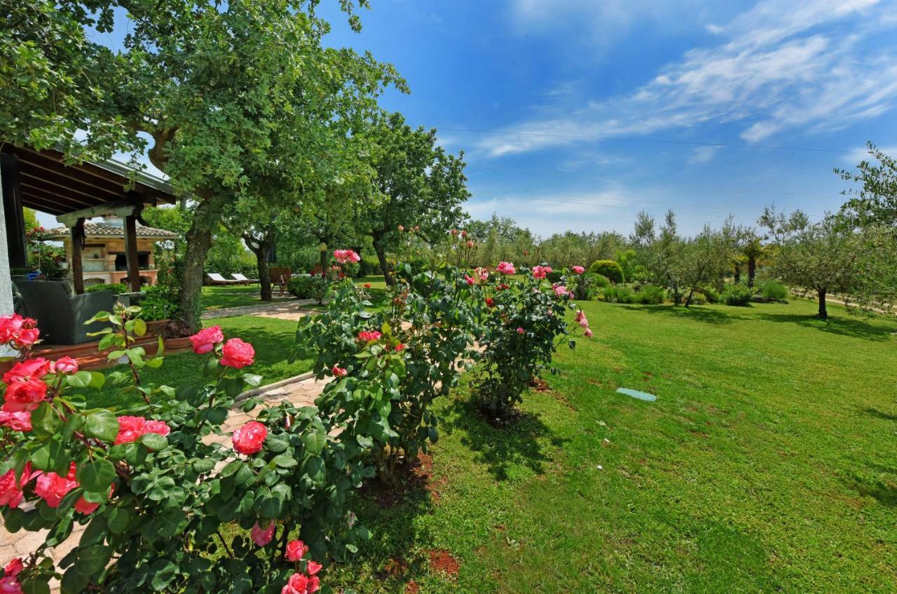 Holiday Home Sergo Poreč Eksteriør billede
